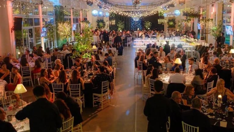 Denuncian que una madre se robó 11 millones de pesos de una fiesta de egresados en Córdoba.