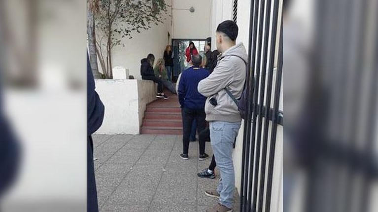 Denunciaron demoras en algunas escuelas para empezar a votar