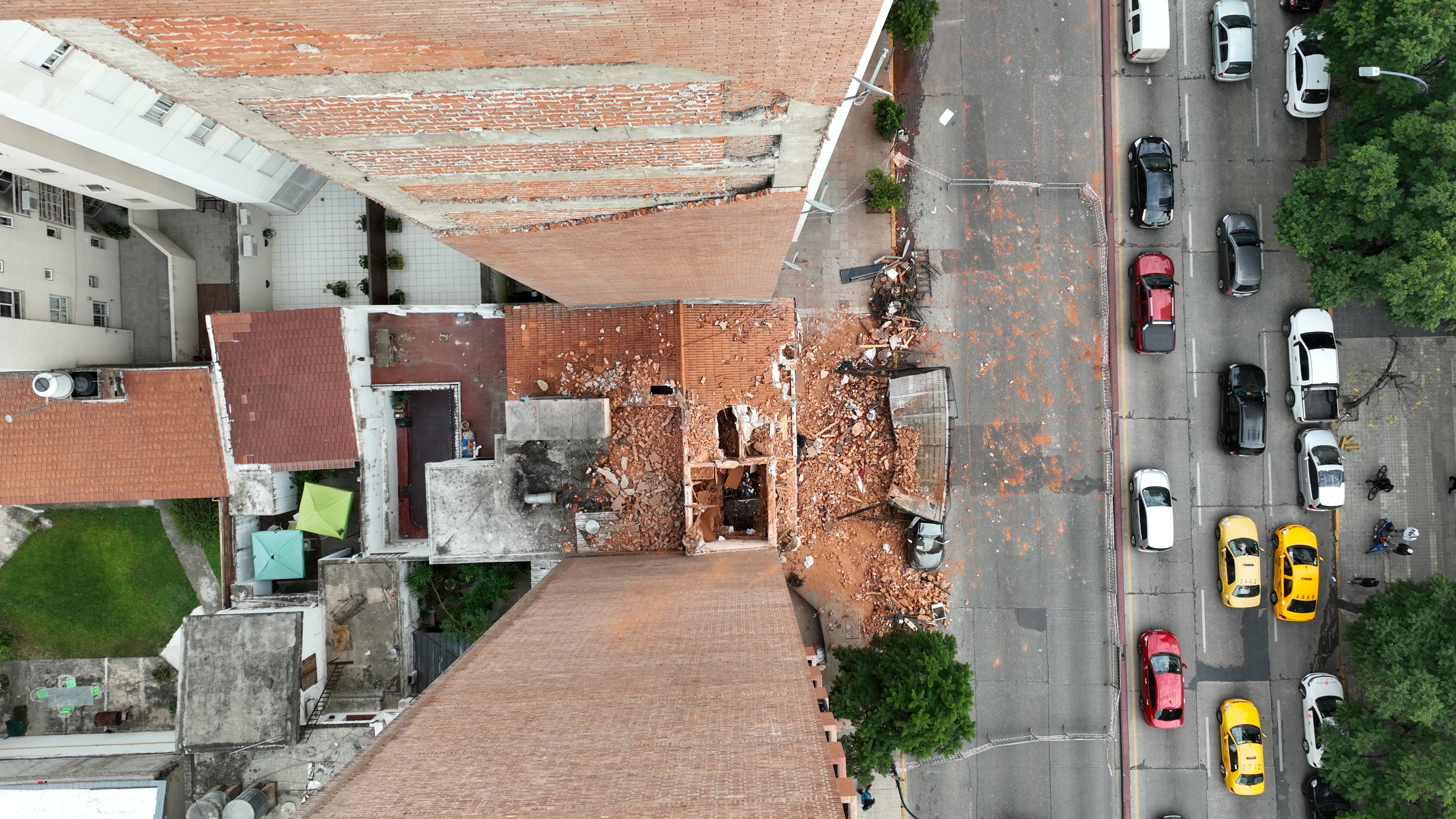 derrumbe bar cordoba drone