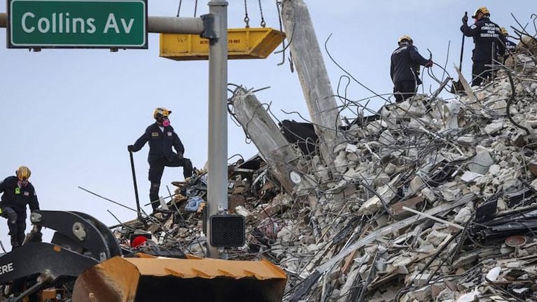 Derrumbe en Miami: dejarán de buscar sobrevivientes entre los escombros del edificio
