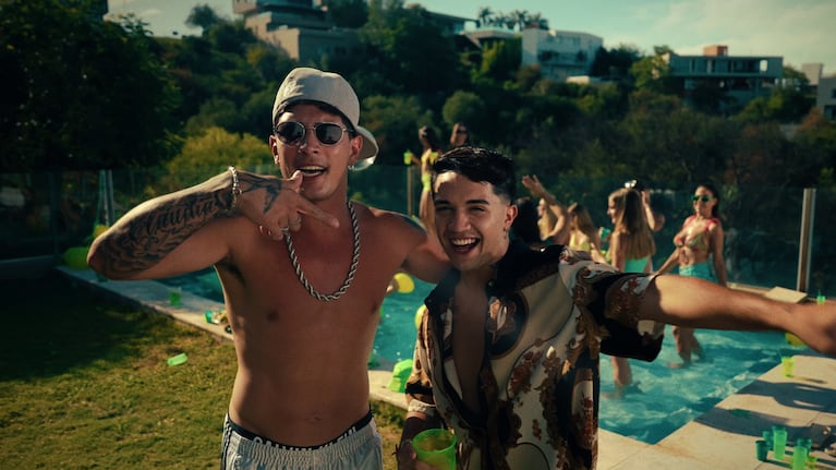 DesaKTa2 estrenó un nuevo tema junto a Simón titulado "Cuando no era cantante".