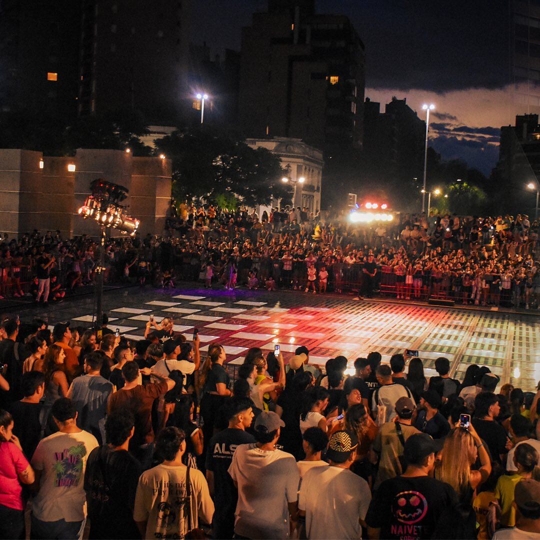 DesaKTa2 grabó su nueva "Session" en Plaza España.