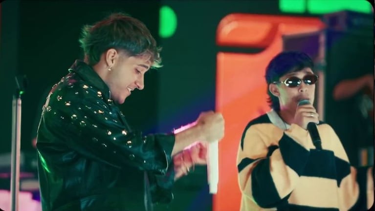 DesaKTa2 lanzó su nuevo videoclip grabado en vivo en Plaza de la Música.