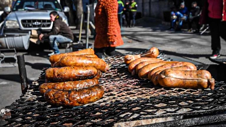 Desalojaron a choripaneros (Imagen ilustrativa)