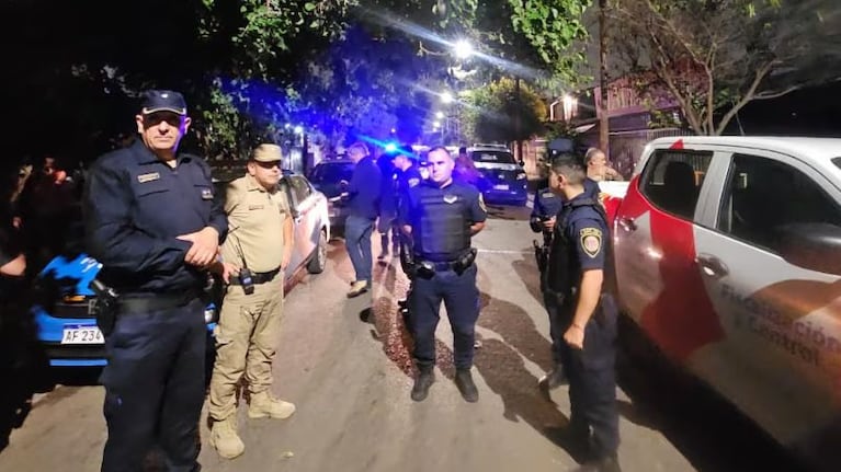 Desarticularon una fiesta clandestina en barrio Ampliación América.