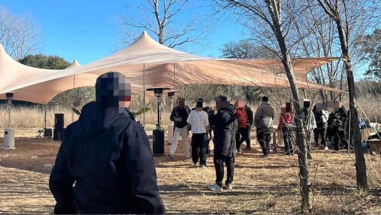 Desarticularon una fiesta clandestina en barrio Guiñazú.