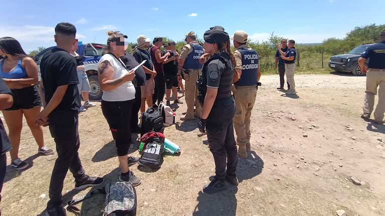 Desarticularon una fiesta clandestina en un predio de Punilla. (Foto: Policía de Córdoba)