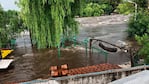 Desbordó el río Mina Clavero e inundó la ciudad. 