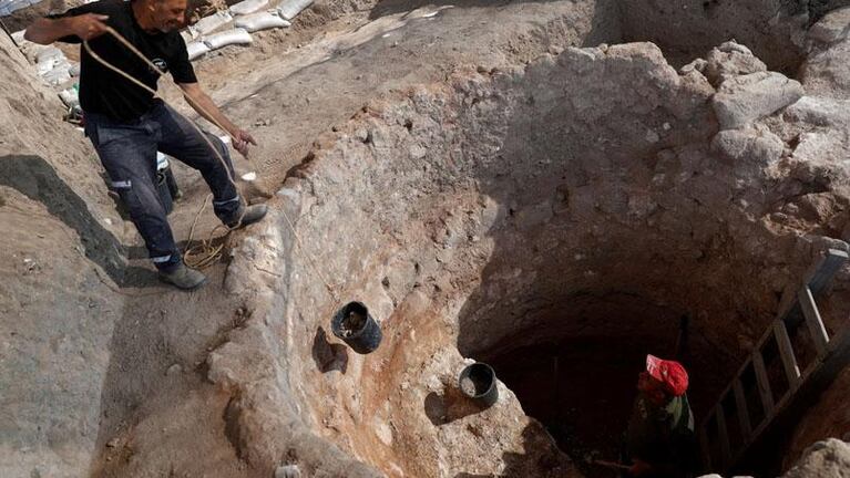 Descubrieron una gigantesca fábrica de vinos de hace 1.500 años en Israel