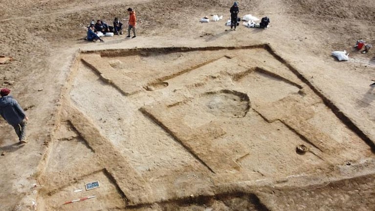 Descubrieron una taberna con restos de cerveza y comida de hace 5 mil años