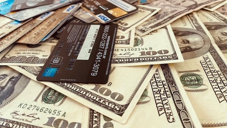 Desde Arca detallaron los cambios en relación al dólar tarjeta e Impuesto País.