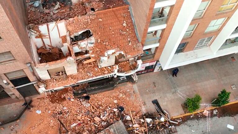 Desde el drone de El Doce, el lugar del derrumbe fatal en barrio Güemes.
