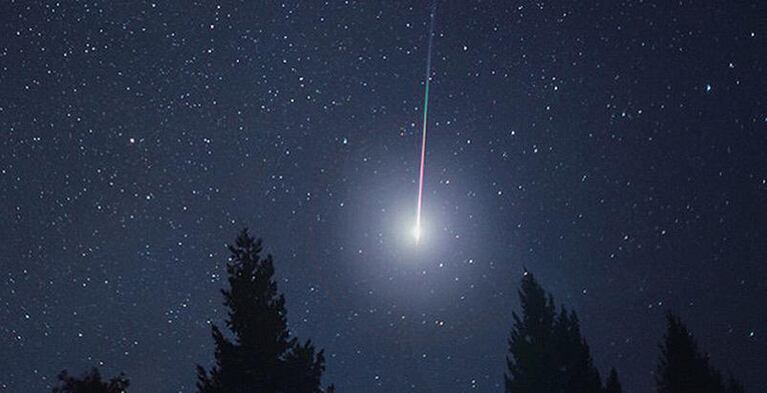 Desde este viernes se podrá ver una "lluvia de estrellas fugaces" en el cielo 