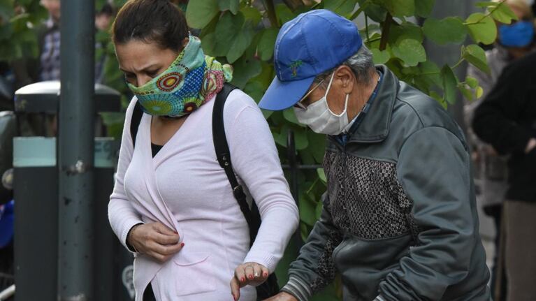 Desde hoy, todos con tapabocas.