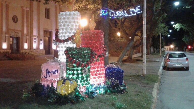 Desde Río Segundo, adornos iluminados. Fotos de Pame López.