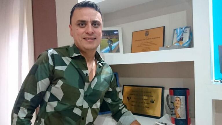 Desde su casa, Pupú sigue emocionando con su voz.