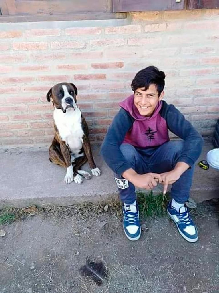 Desgarradora despedida a Joaquín: “Mataron a un ángel y lo dejaron tirado como un perro"