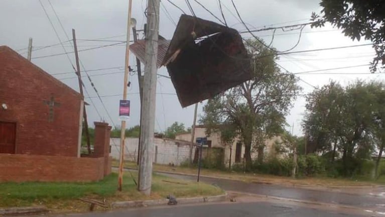 Destrozos por la tormenta en Córdoba: hay alertas naranja y amarillo