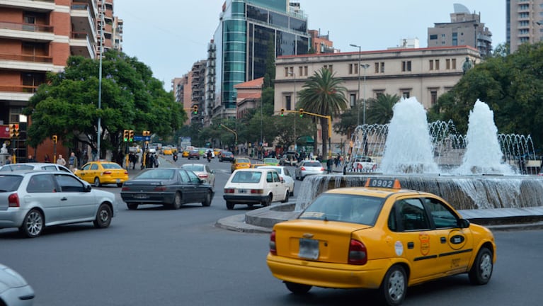 Desvío de tránsito en barrio Güemes.