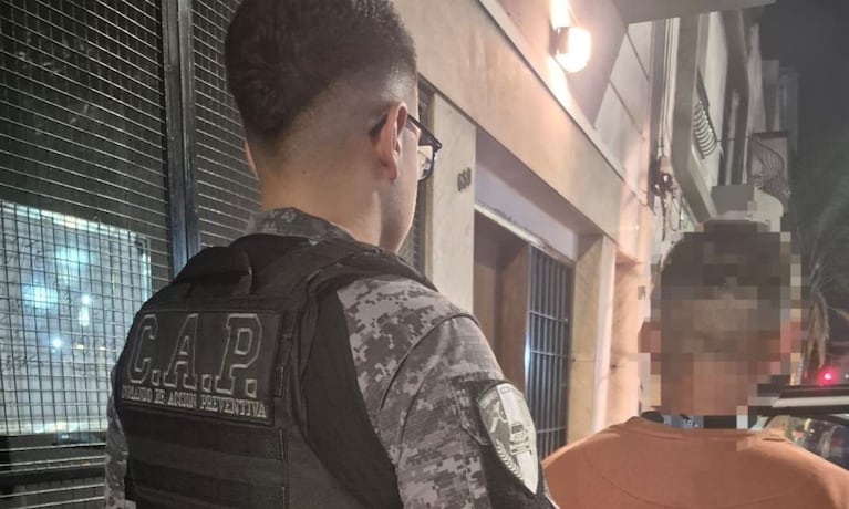 Detención en Villa 9 de Julio.