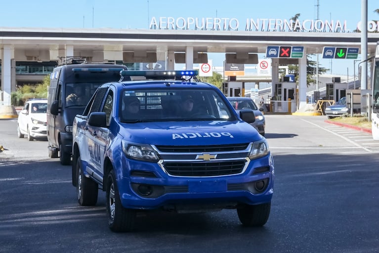 Detenidos en Tierra del Fuego fueron extraditados a Córdoba para ser juzgados por violencia urbana
