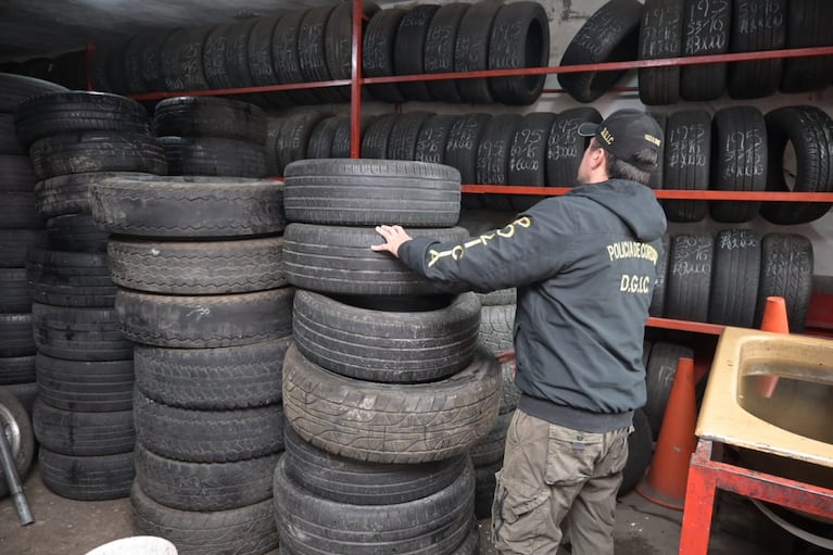 Detuvieron a dueños de cuatro gomerías. (Foto: Policía de Córdoba)