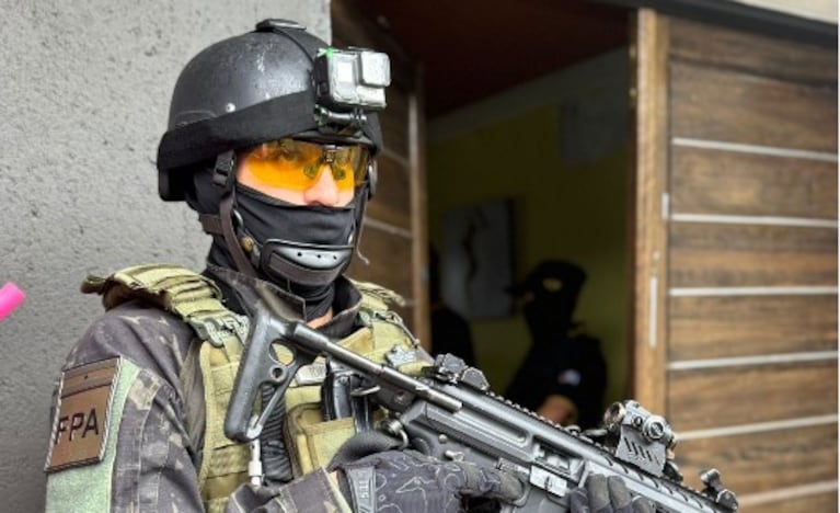 Detuvieron a tres dealers en Villa María.