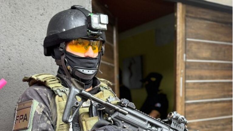 Detuvieron a tres dealers en Villa María.