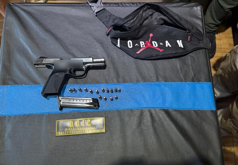 Detuvieron a un hombre armado en la previa de Belgrano y Tigre.