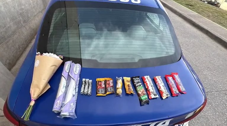 Detuvieron a un hombre de 40 años por robar flores y chocolates en Nueva Córdoba.