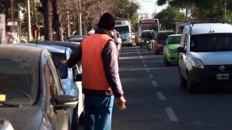 Detuvieron al naranjita que rompió un auto