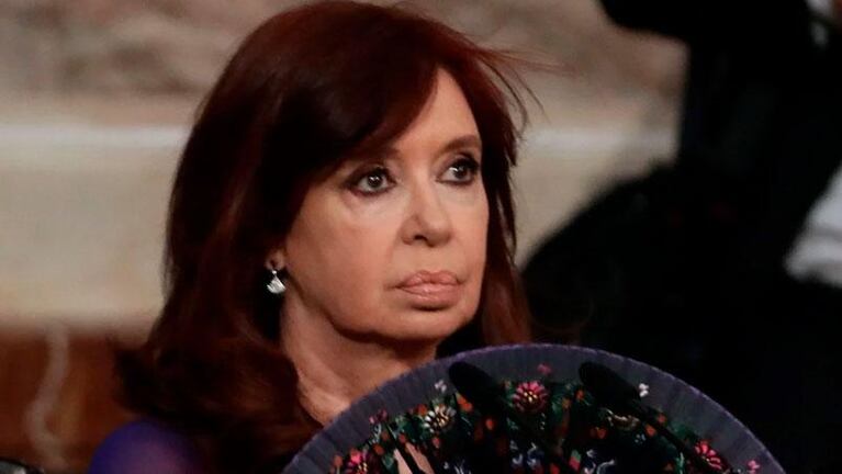 Develaron el significado del gesto que le hizo Cristina Kirchner a Alberto Fernández en el Congreso