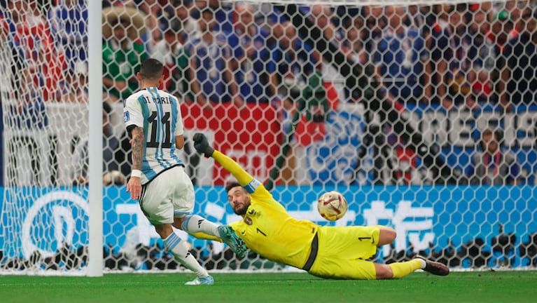 Di María marcó el 2 a 0 en la final del mundo. 