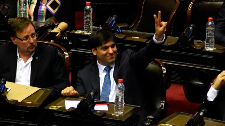 Diego Bossio pegó el salto con otros 17 diputados y dejan el bloque "K".