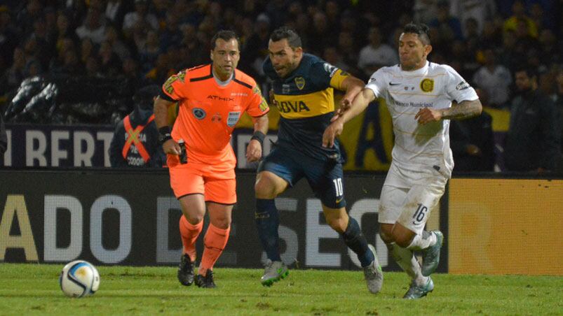 Diego Ceballos, el árbitro del escandaloso Boca-Central en Córdoba. Foto. Lucio Casalla.