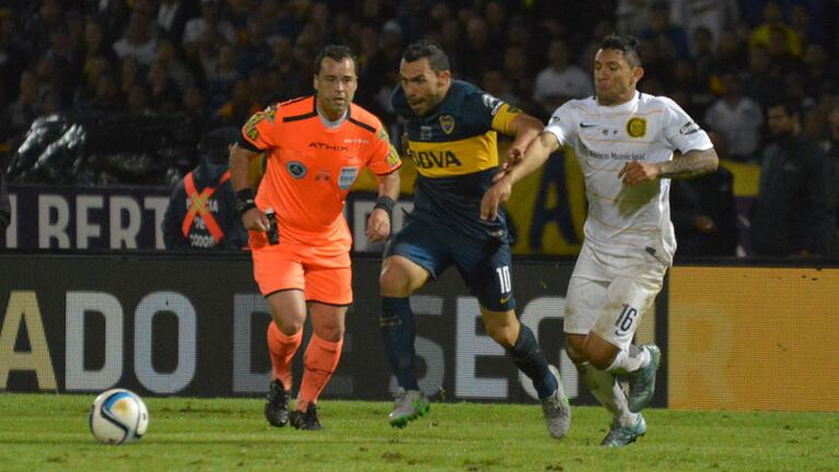 Diego Ceballos, el árbitro del escandaloso Boca-Central en Córdoba. Foto. Lucio Casalla.