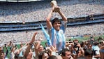 Diego Maradona y la copa del mundo.