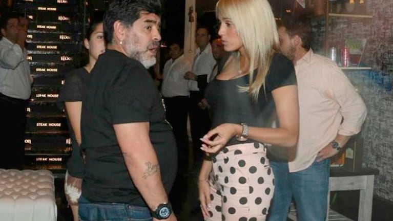 Diego Maradona y Roció Oliva. No va más.