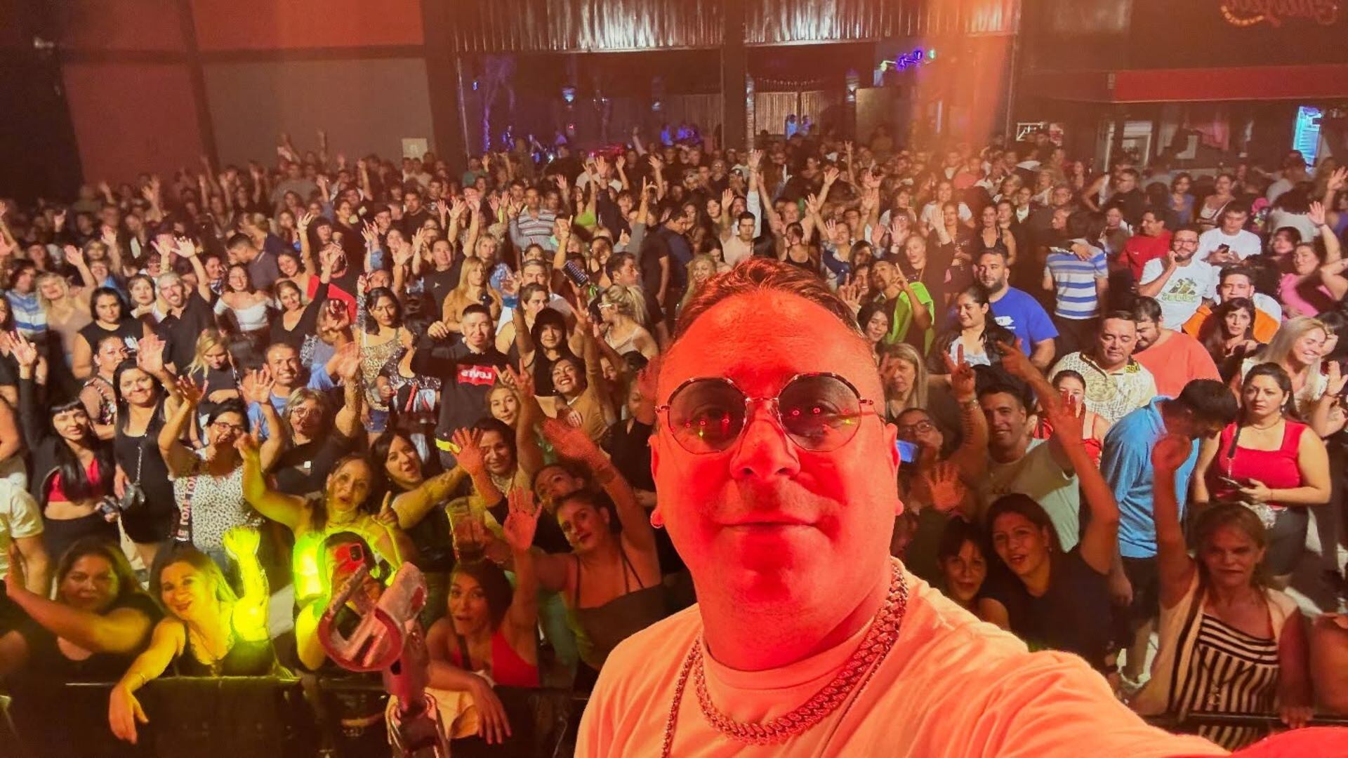 Diego Olmos celebra sus 15 años de solista.