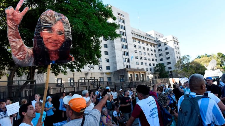 Diferentes portales del mundo reflejaron la noticia de la condena a Cristina Kirchner.