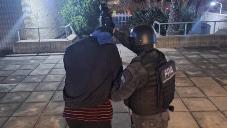 Dinero de 4 países y un cóctel tremendo de drogas: así cayó una pareja narco en el centro de Córdoba