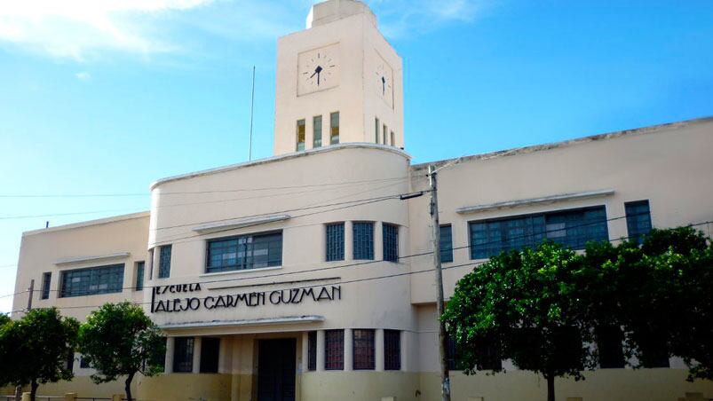 Docentes y padres de alumnos tomarán la escuela Alejo Carmen Guzmán.