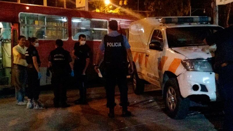 Dolor por la muerte de un policía asesinado en un trolebus.