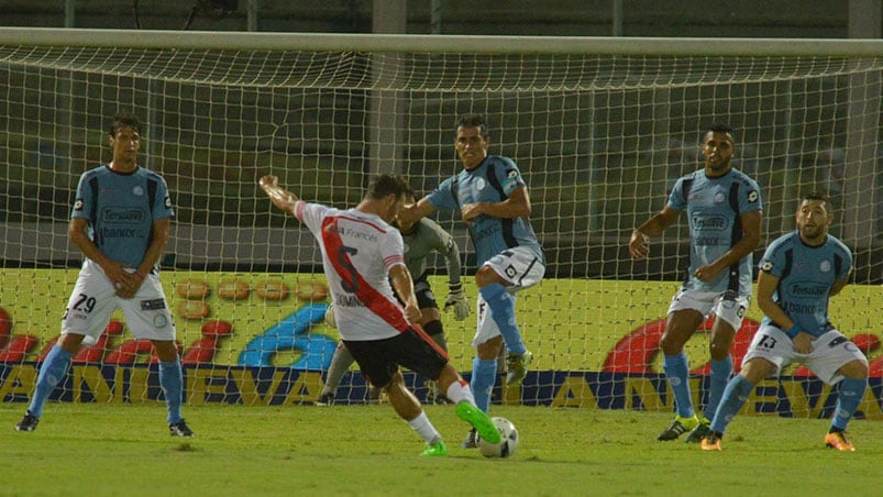 Domingo descontó para River ante Belgrano. Foto: Lucio Casalla / ElDoce.tv.