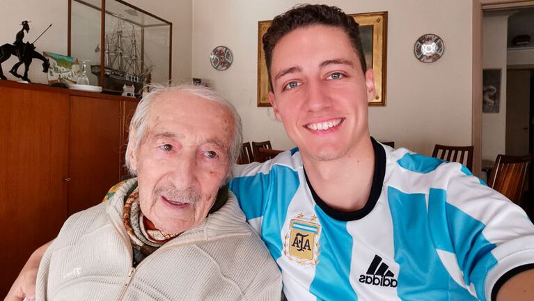 Don Hernán y Julián, unidos por el amor por la camiseta y por Lionel Messi.