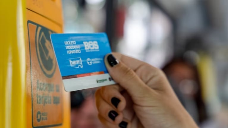 Dónde obtener la tarjeta de transporte para utilizar los beneficios sociales provinciales