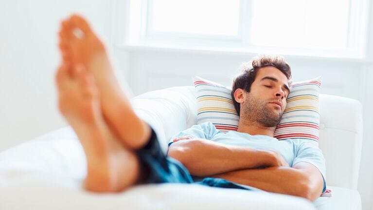 Dormir la siesta puede traer consecuencia adversas.