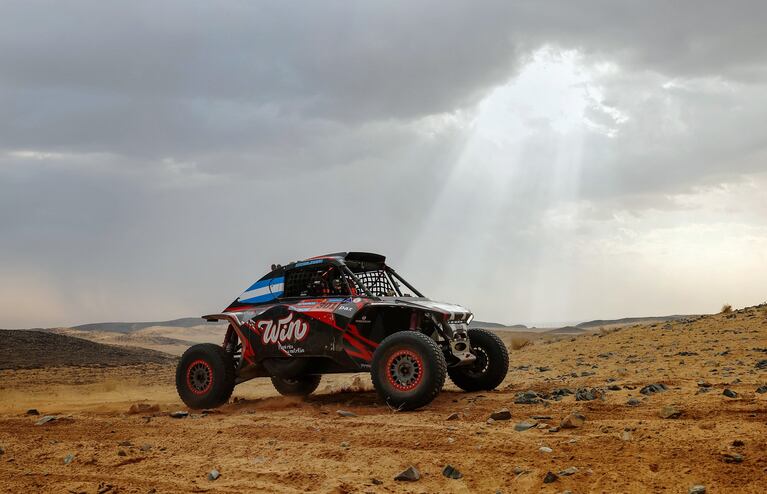 Dos cordobeses se mantienen lo más alto de su categoría tras la séptima etapa del Rally Dakar REUTERS/Maxim Shemetov