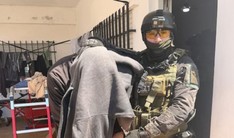 Dos hermanos detenidos por vender drogas: qué encontraron en la casa y cómo operaban
