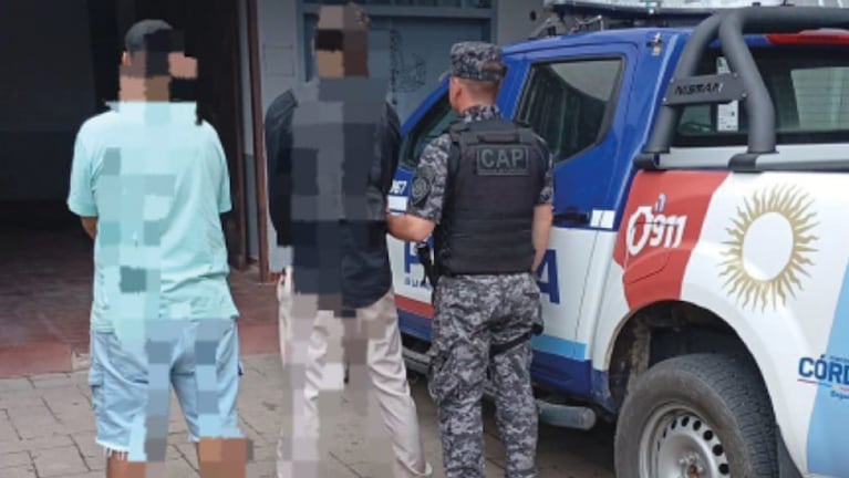 Dos jóvenes detenidos por atacar a un guardia local en Río Tercero.
